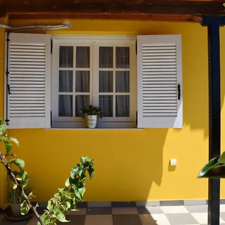 The Yellow Art Διαμέρισμα *